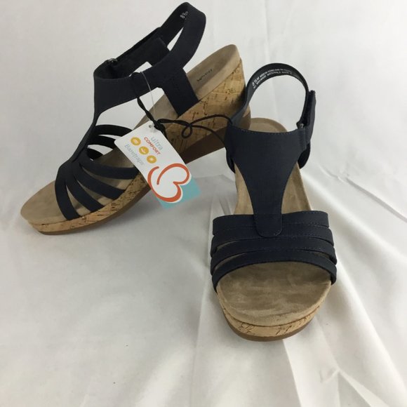 (NWT) BARETRAPS - Picture 3 of 6